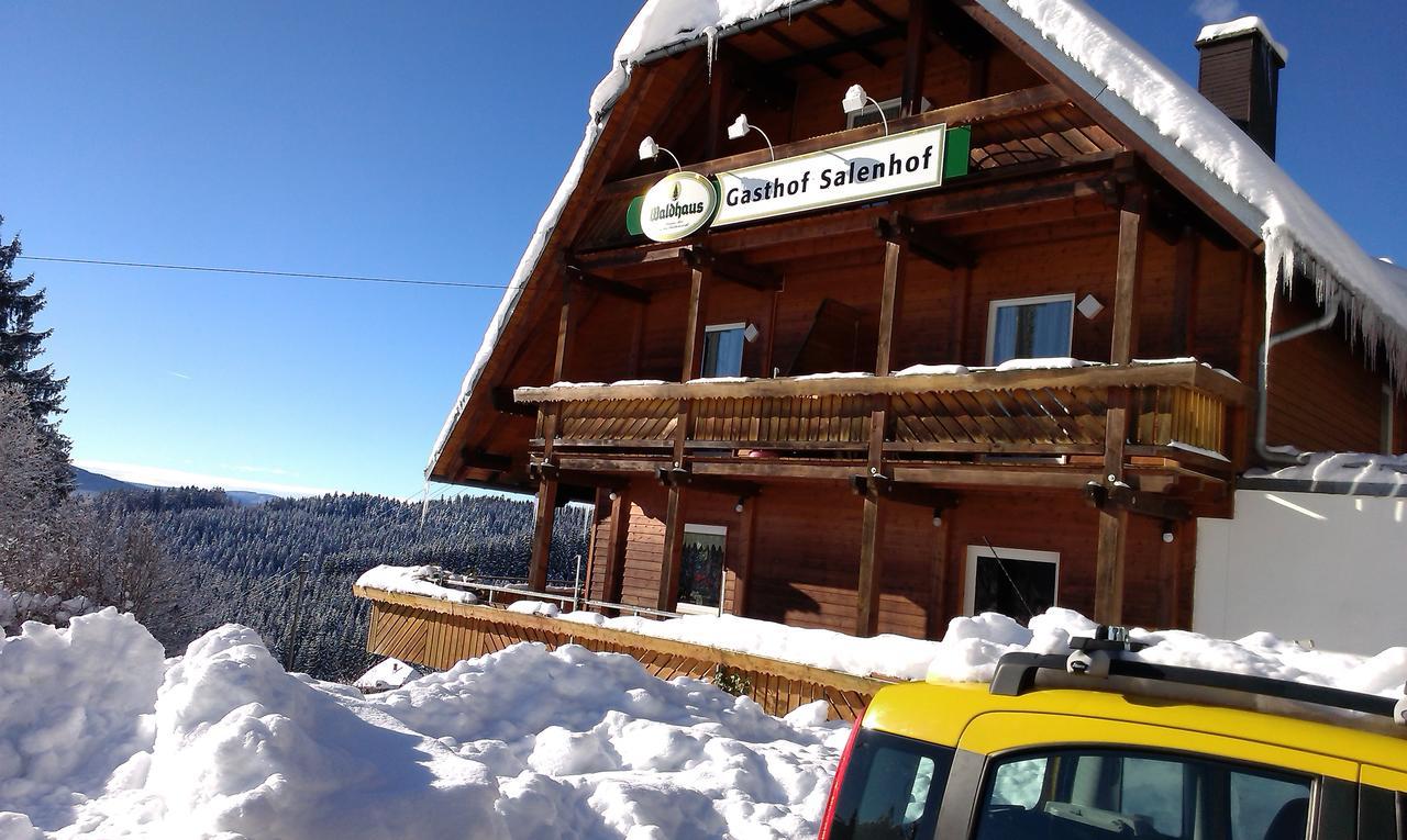 Hôtel Schwarzwaldgasthaus Salenhof à Titisee-Neustadt Extérieur photo