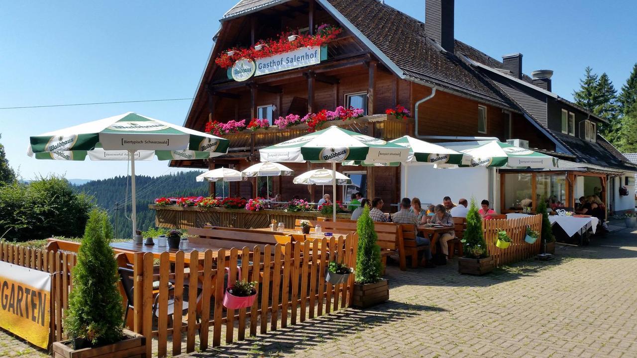 Hôtel Schwarzwaldgasthaus Salenhof à Titisee-Neustadt Extérieur photo